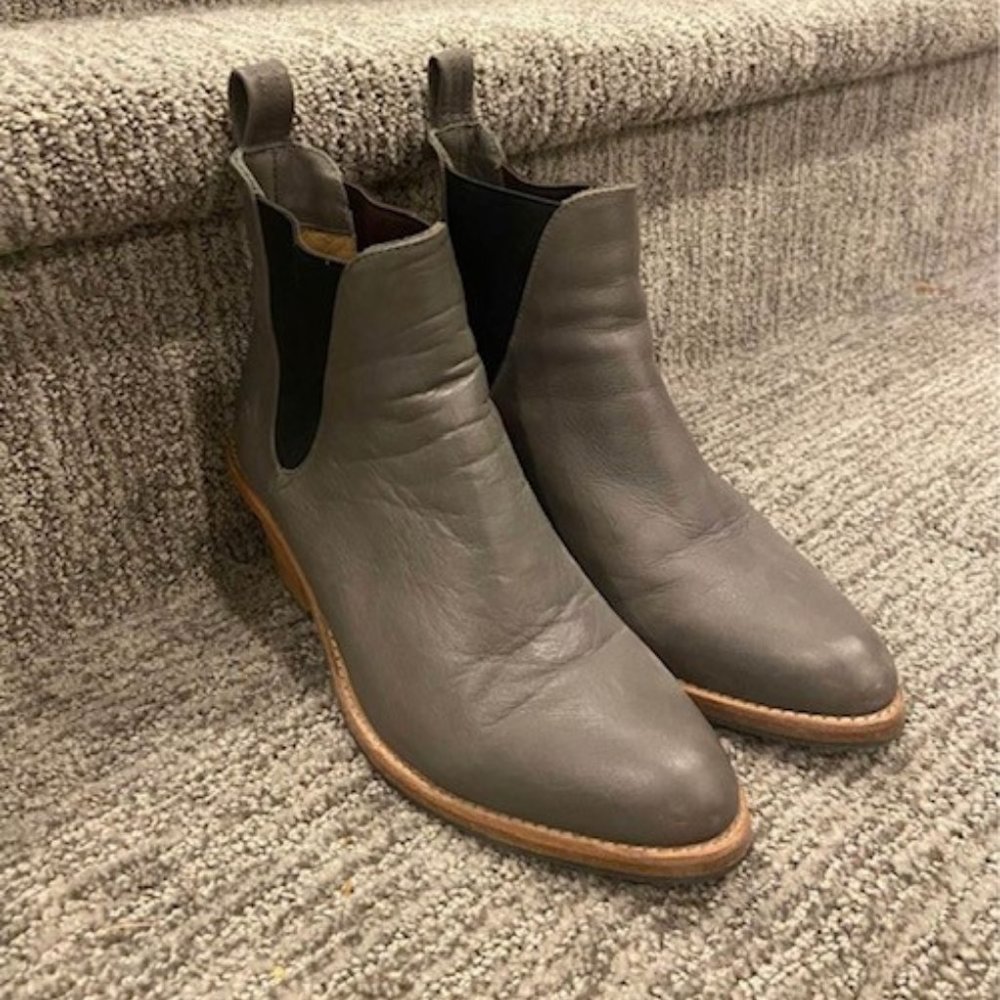 Poppy Barley Chelsea Boots